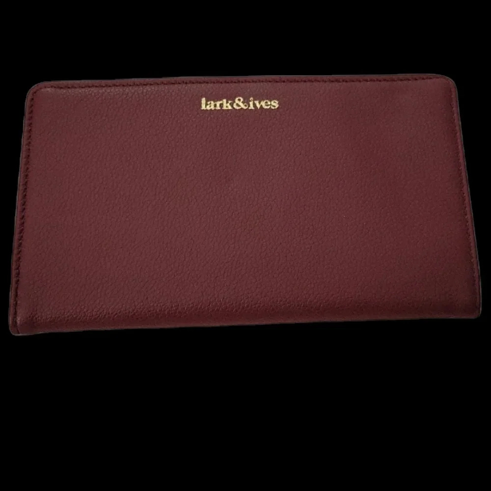 NWT Lark & Ives Continental Snap Wallet